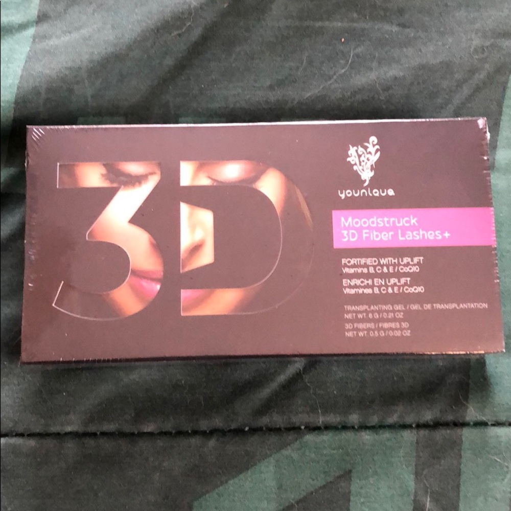 younique 3d fiber lashes mascara brand new!